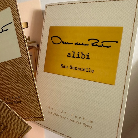 4 Oscar De La Renta ALIBI Women Eau De Parfum Spray Samples 2 ml/0.06 oz ea - Picture 2 of 5